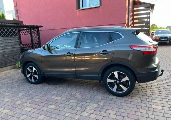 Nissan Qashqai cena 61900 przebieg: 112567, rok produkcji 2017 z Kraków małe 232